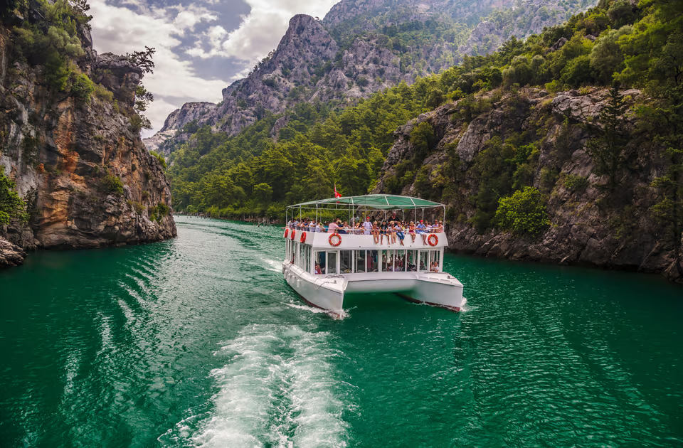 Side: Green Canyon Jeep & Boat Tour